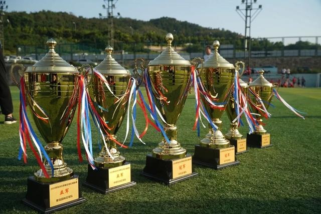 塔图姆33+13米切尔33分 凯尔特人力克骑士2-1